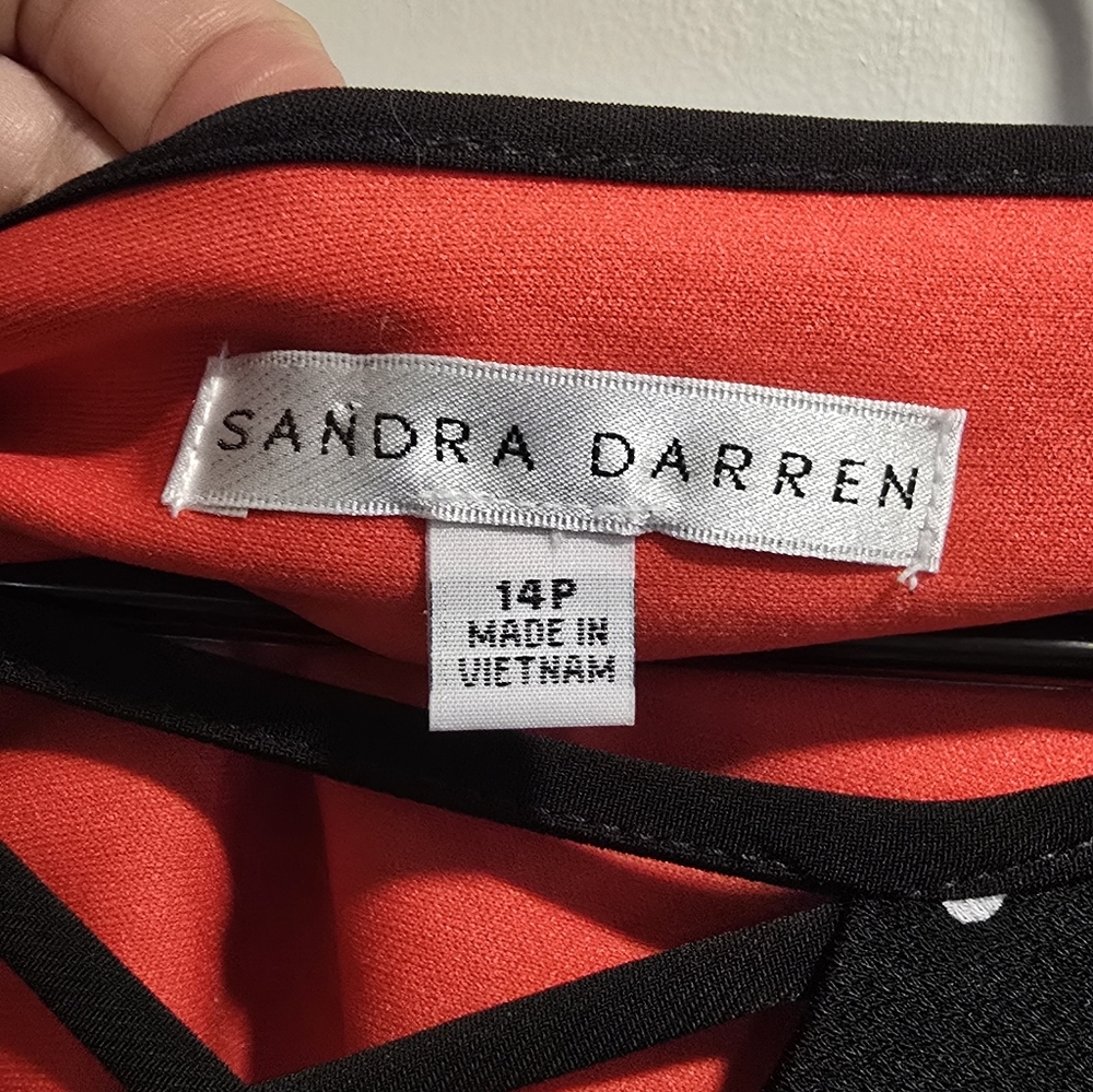 SALE!! Sandra Darren Black and White Floral Midi Dress - Picture 5 of 6